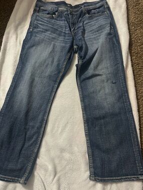 BKE Women's Straight Leg Jeans in Medium Blue Wash